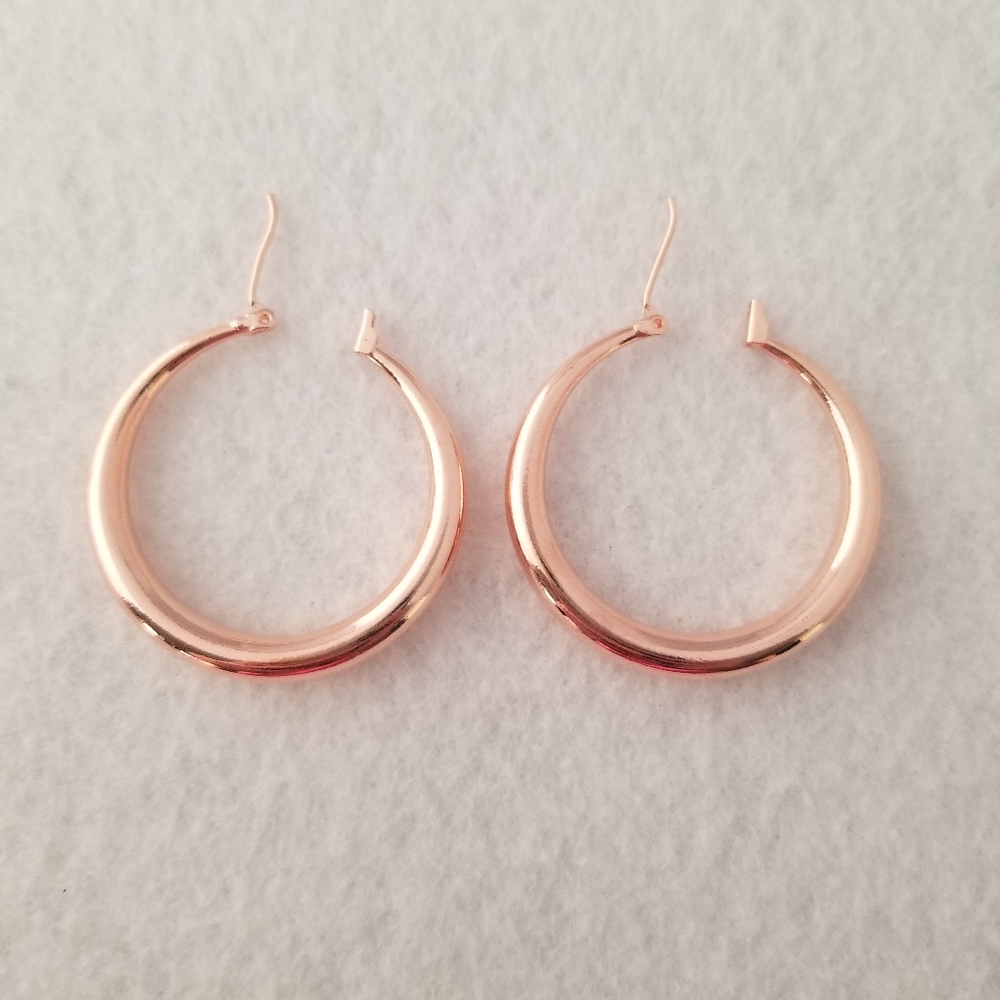 18k Plated 1 1/2" Hoops - Picture 2 of 4